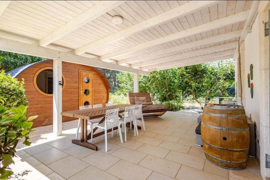 Casa Relax, Comfortable Villa With Sauna And View Martina Franca Bagian luar foto
